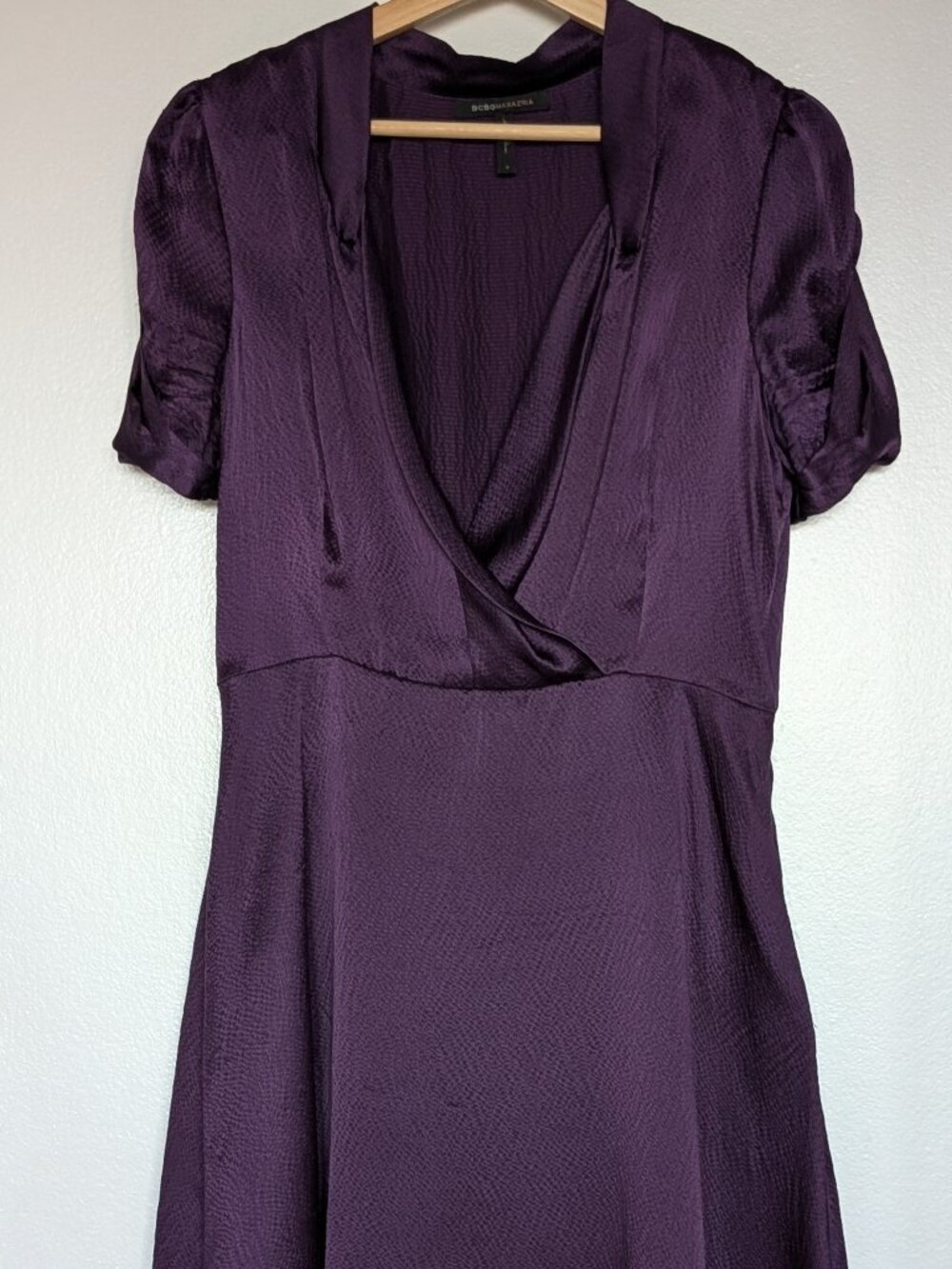 BCBGMAXAZRIA Short Sleeve Dark Purple Wrap Dress